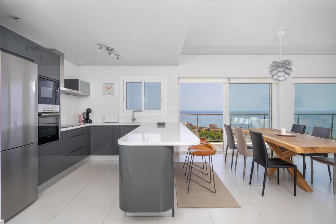 Luxurious With Seaviews In El Higueron By Costarentals - Ref 121 *