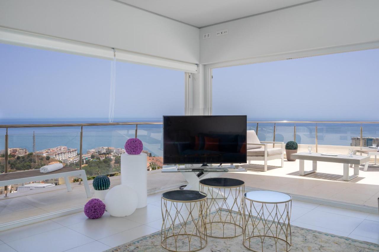 Luxurious With Seaviews In El Higueron By Costarentals - Ref 121 Apartamento