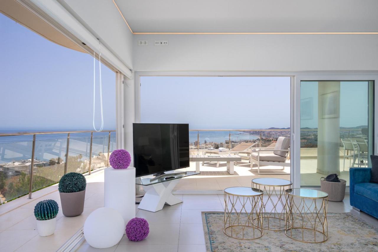 Luxurious With Seaviews In El Higueron By Costarentals - Ref 121 Apartamento