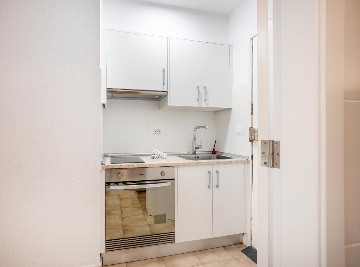 Apartamento Castle Harbour Cozy Heated Pool Cristianos Lovetenerife Arona (Tenerife)