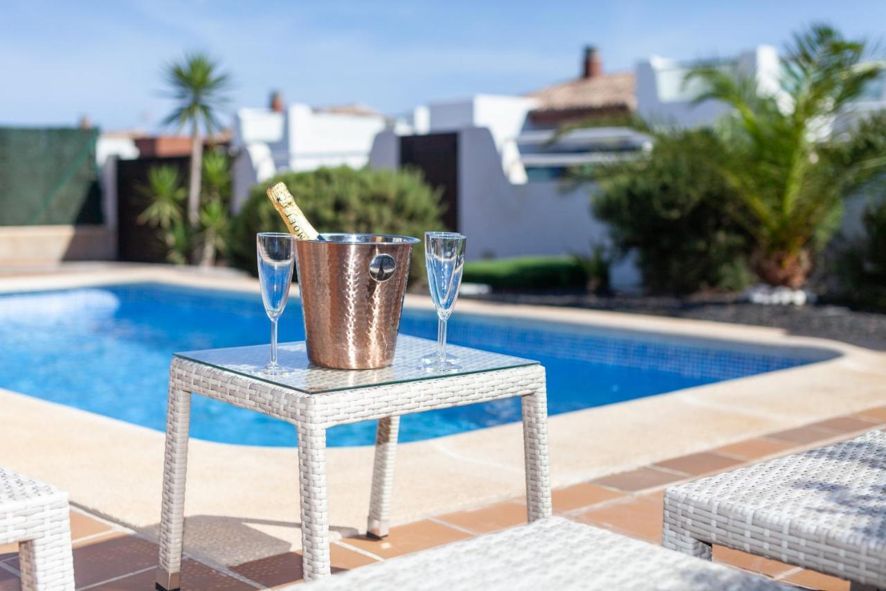 Rubi 19 Golf Private Pool By Holidays