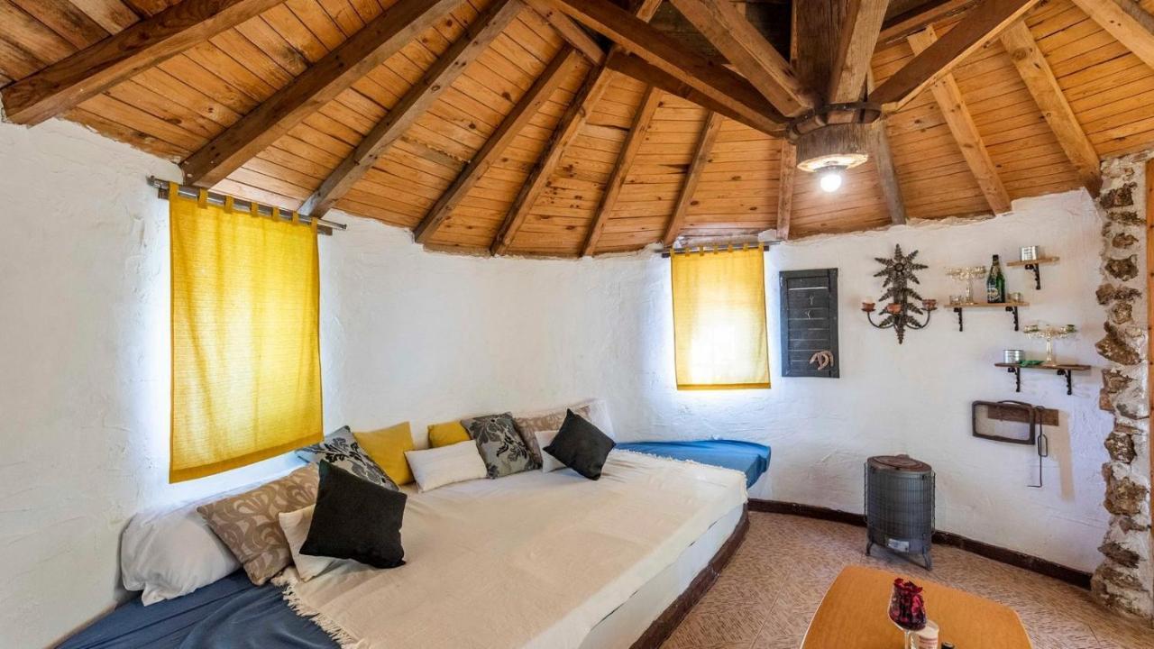 Casa De Piedra La Laguna De Tiscar By Ruralidays *