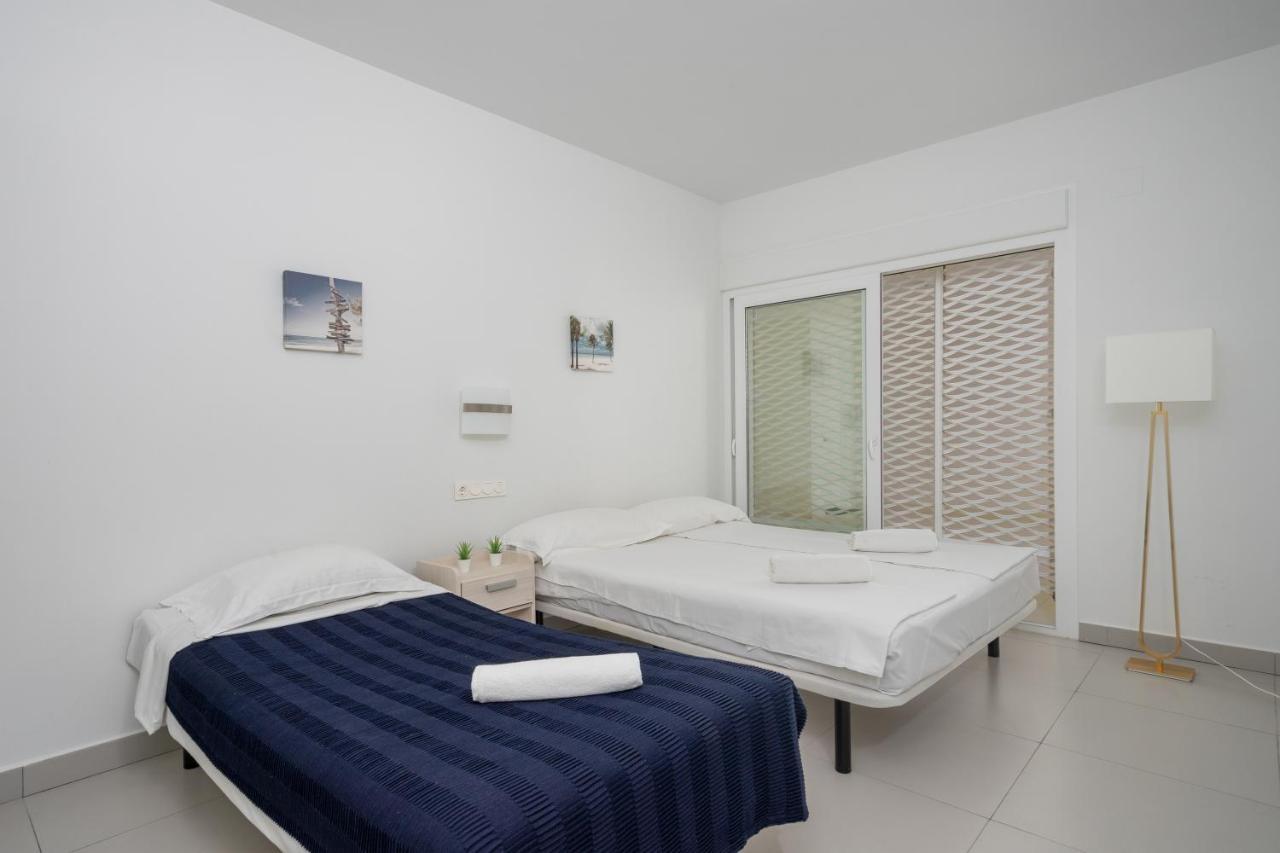 Luxurious With Seaviews In El Higueron By Costarentals - Ref 121 Apartamento *