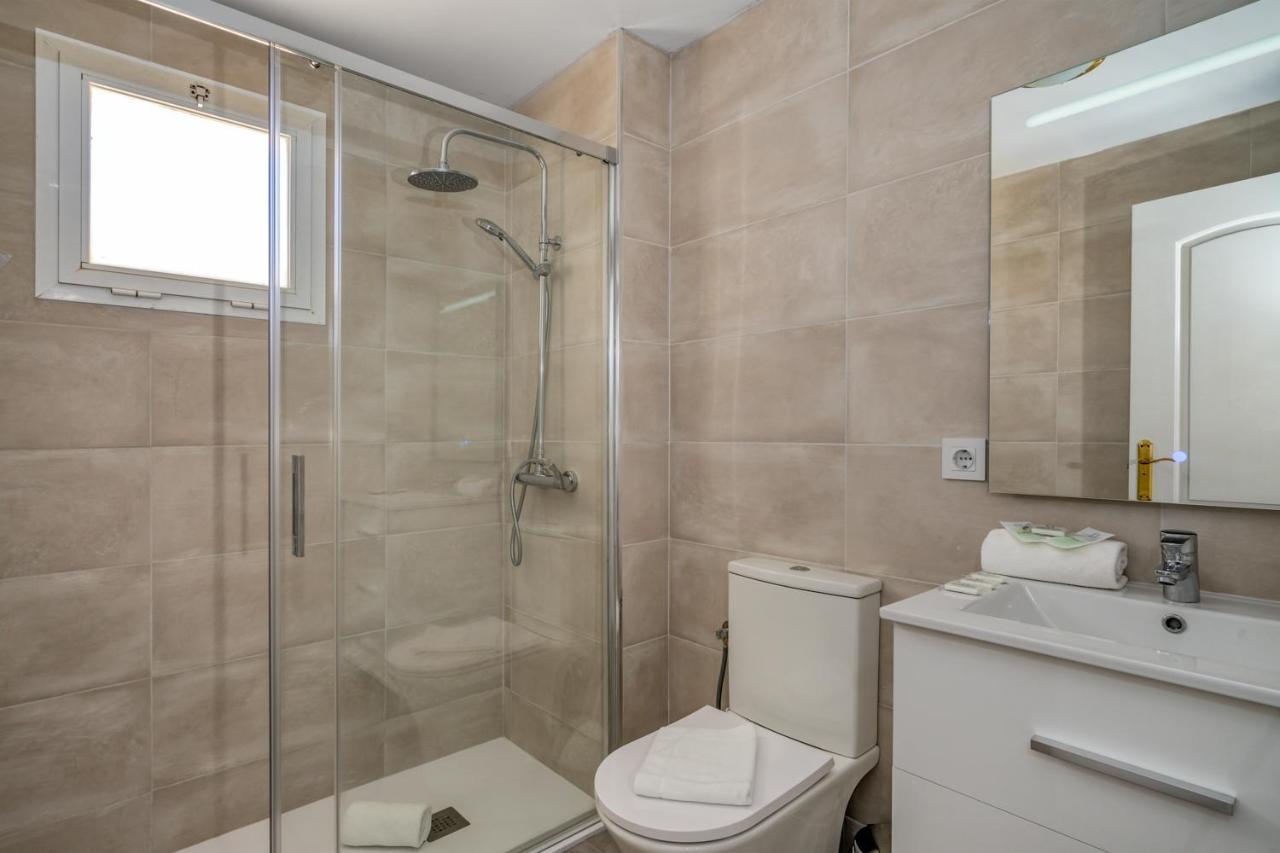 Spacious Castillo Sohail Penthouse With Jacuzzi By Costarentals - Ref 12 Fuengirola