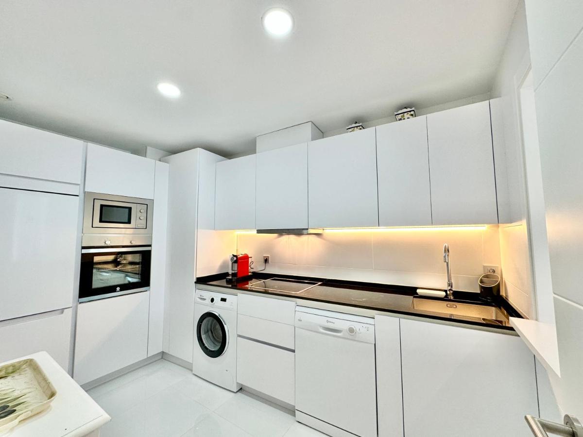 Center Of - Eaw Homes Marbella