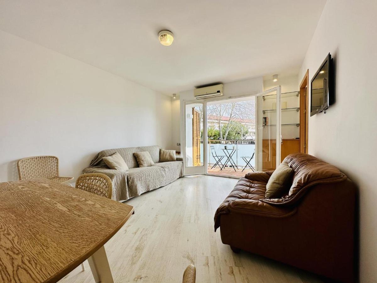 Apartment Gala Costabravasi