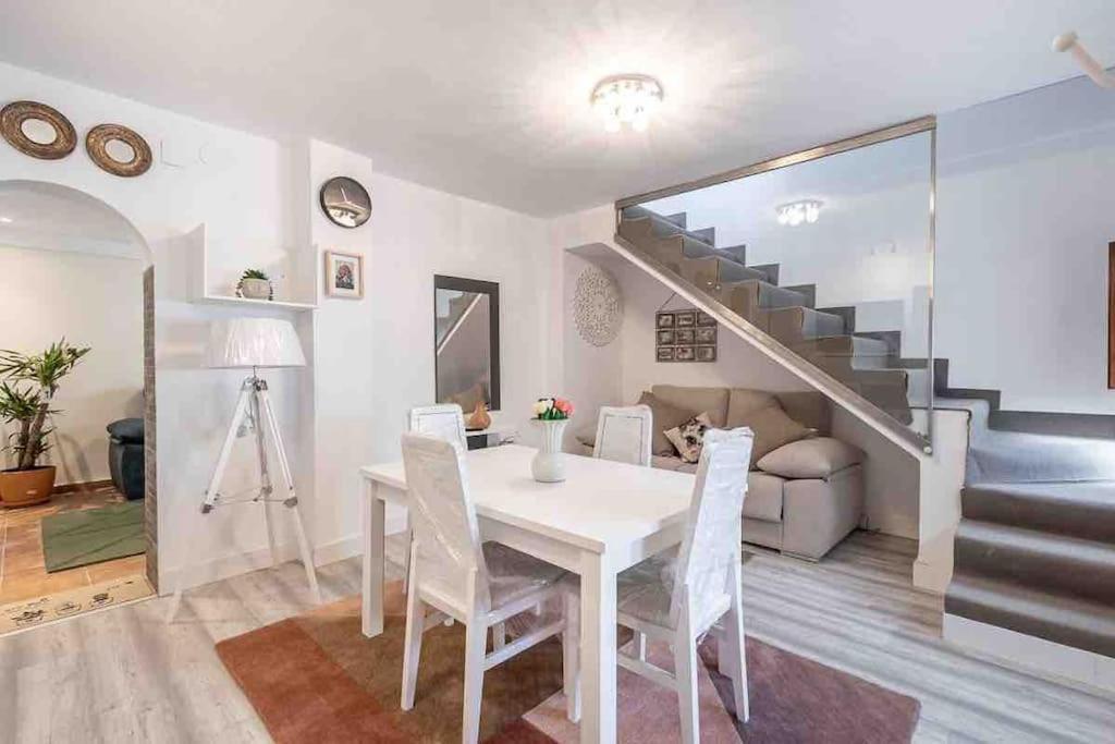 Holiday home Entire House Close To Albaicin And The Center *