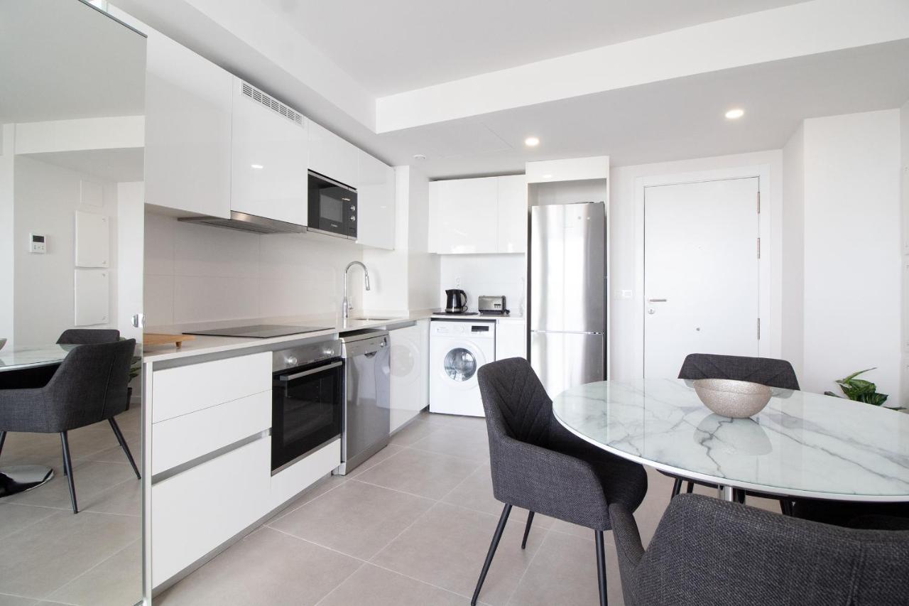 Global Properties, 5 Personas Con Terraza Apartment *