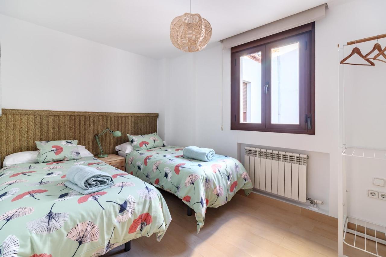 Holiday home Beautiful Duplex-city Center. Parking By The House
