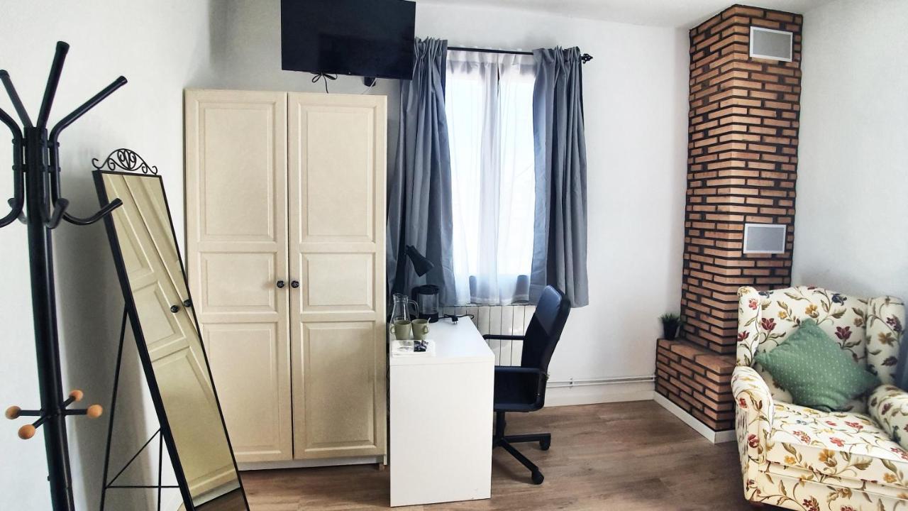 2. Habitación Doble A 8 Km De Bilbao. Baño Compartido Habitación en casa particular *