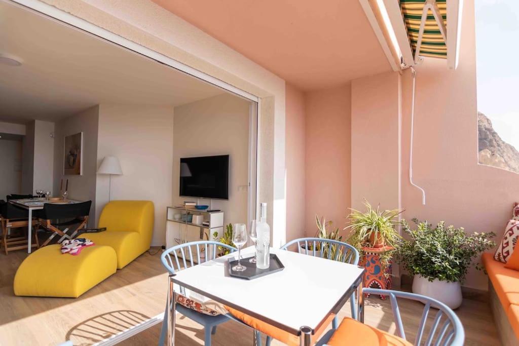 Apartamento Atico 1ª Linea De Playa En Puerto De Aguadulce *