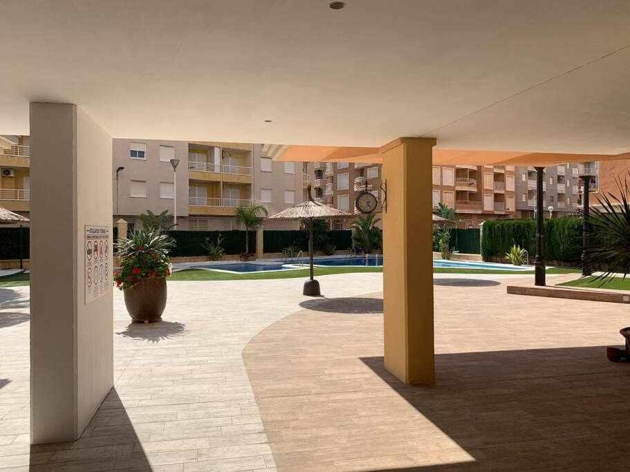 Piso Estilo Mediterraneo A 200m De La Playa Torrevieja