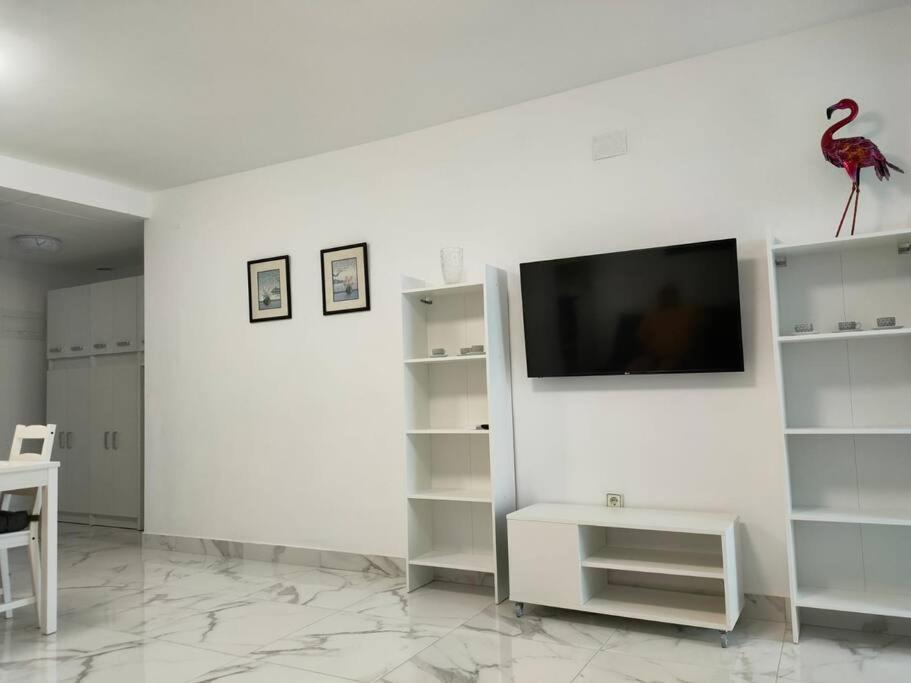 Flamingo Z Basenem Apartment