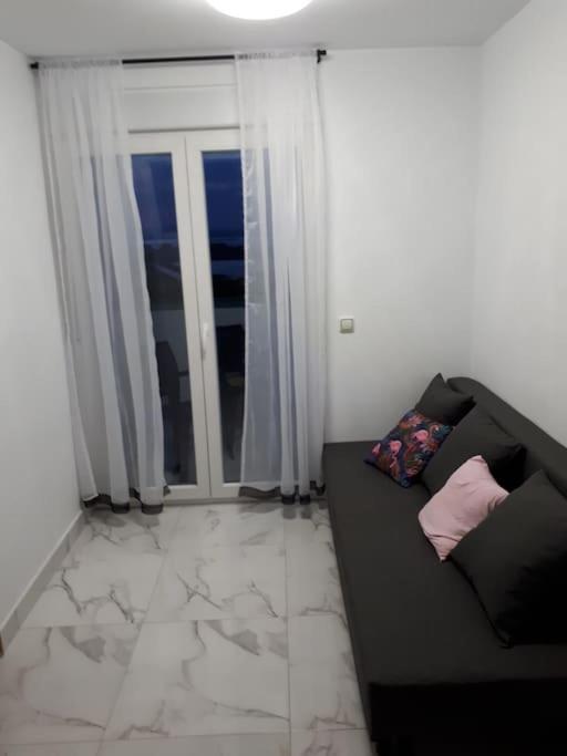 Flamingo Z Basenem Apartment *