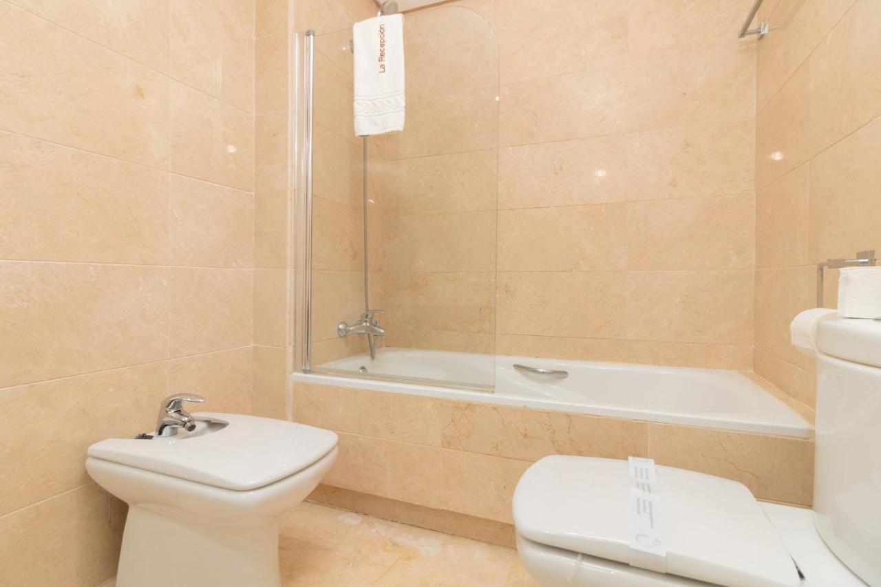 2 Bedrooms Terrace - Pool & Parking Apartamento Marbella
