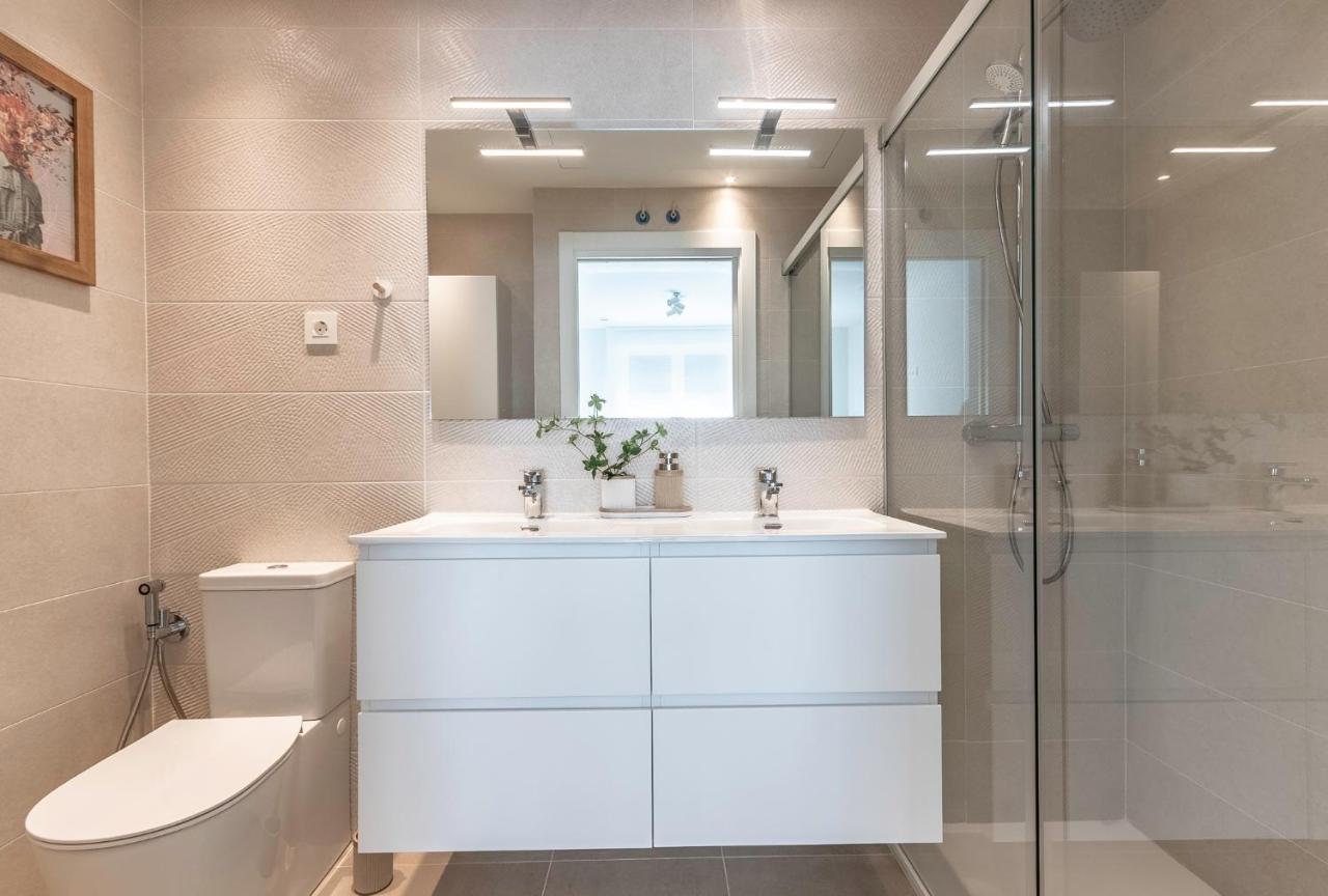 Apartamento Nuevo Y Precioso En Algorta Con Parking Getxo