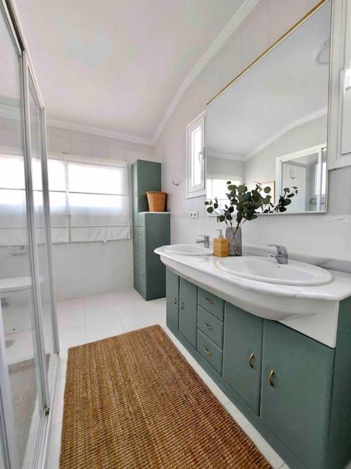 Caleta Beach House Beatriz Sinese Design Holiday home