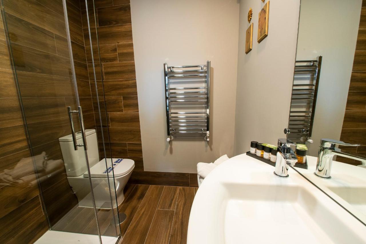 Sotopalacio Hsr Guest house Madrona