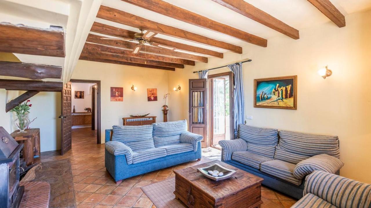 Olivos - Nogales By Ruralidays Holiday home