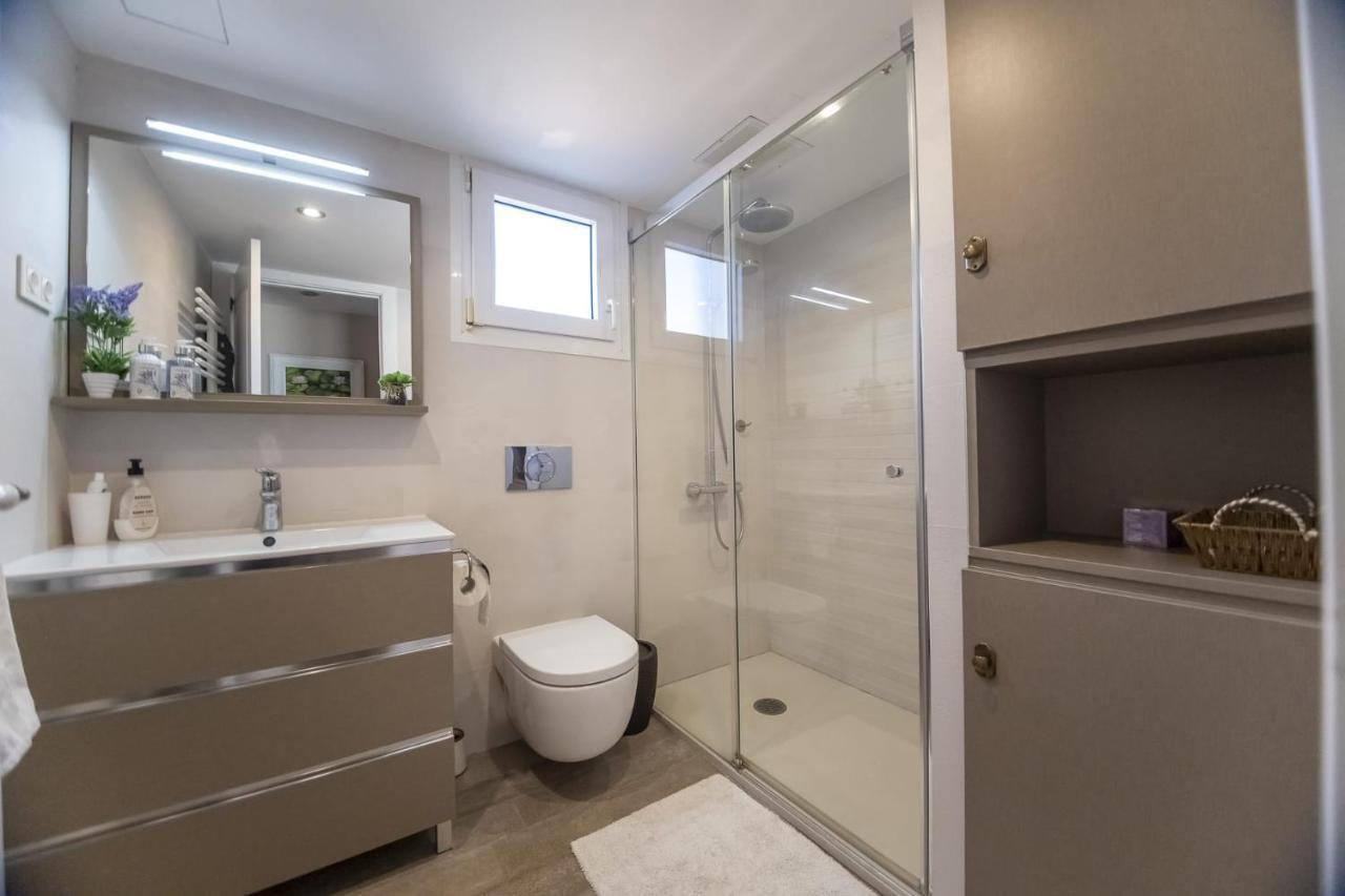 Casa Adosada Con Piscina Comunitaria Solo Familias No Grupos De Jovenes Holiday home *