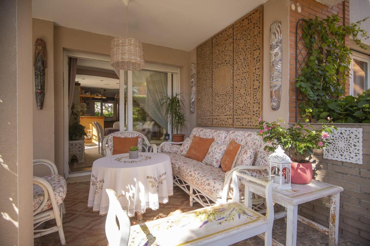 Casa Adosada Con Piscina Comunitaria Solo Familias No Grupos De Jovenes Holiday home *