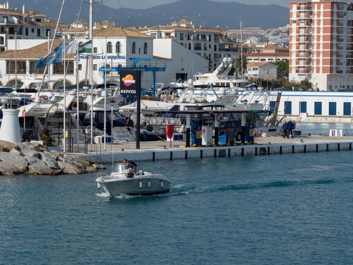 Apartment Frontline Marina Real 5009 *