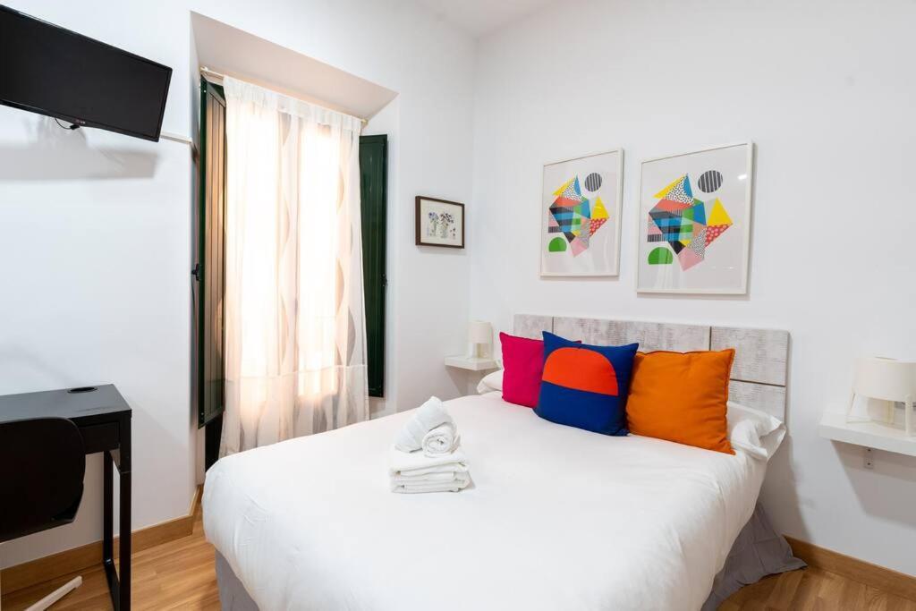 Cuna By Thegoodtourist * Sevilla
