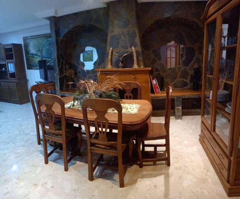 Сasa de vacaciones Casa Con Piscina Privada *