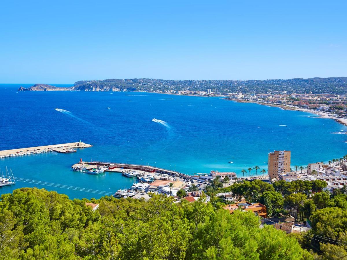 Cala Blanca *