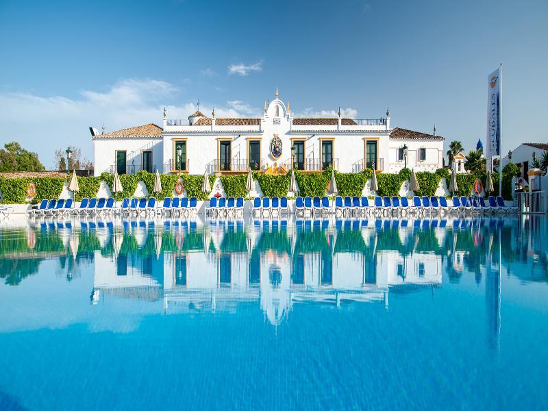 Hotel Globales Pueblo Andaluz San Pedro de Alcántara