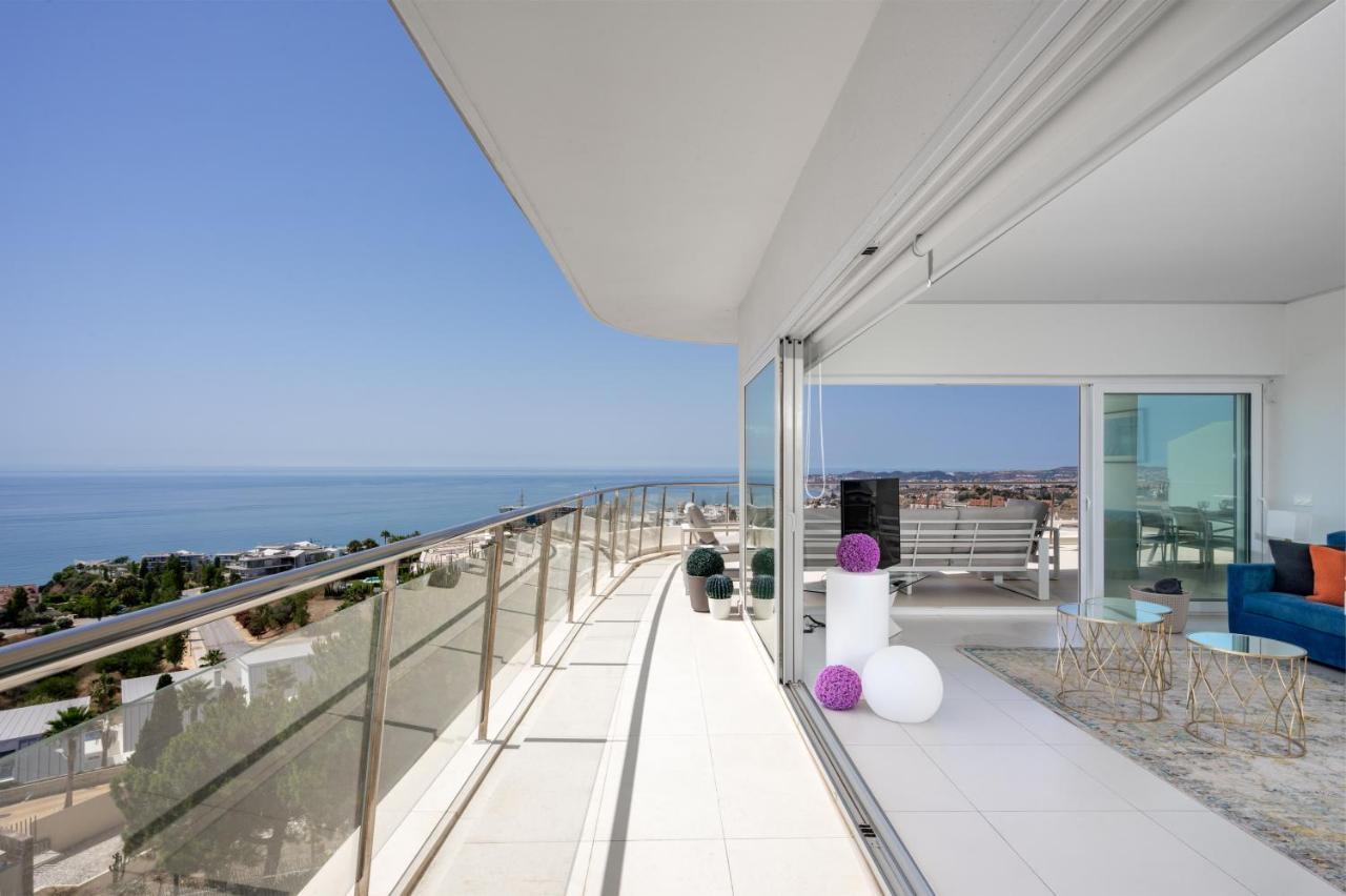 Luxurious With Seaviews In El Higueron By Costarentals - Ref 121 Apartamento *