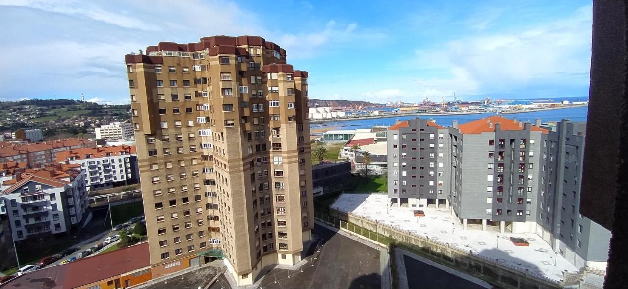En Playa Del Arbeyal Gijón