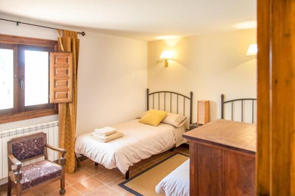Casa Rural, Con Jacuzzi, Chimenea, Bbq, Bar Y Mucho Mas Holiday home Almazan