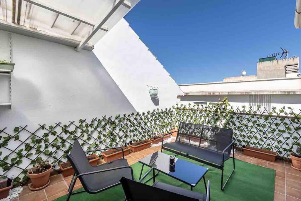 Entire House Close To Albaicin And The Center Holiday home *