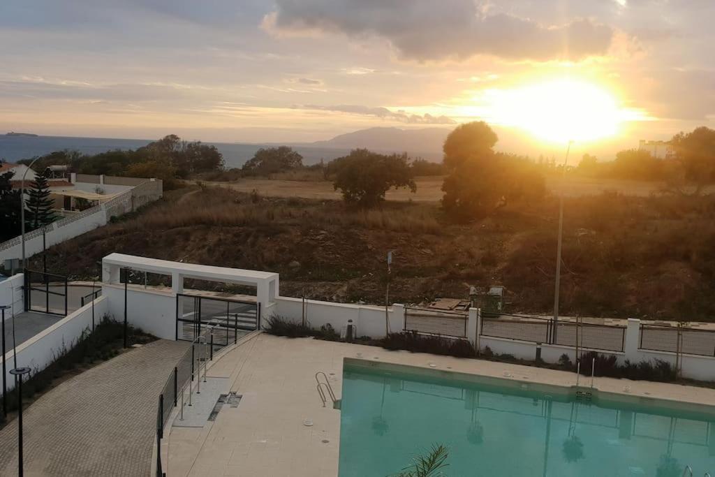Apartment Atico Con Piscina, Golf, Vistas Al Mar Torre de Benagalbon