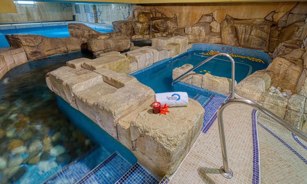 Playazimbali Hotel Vera