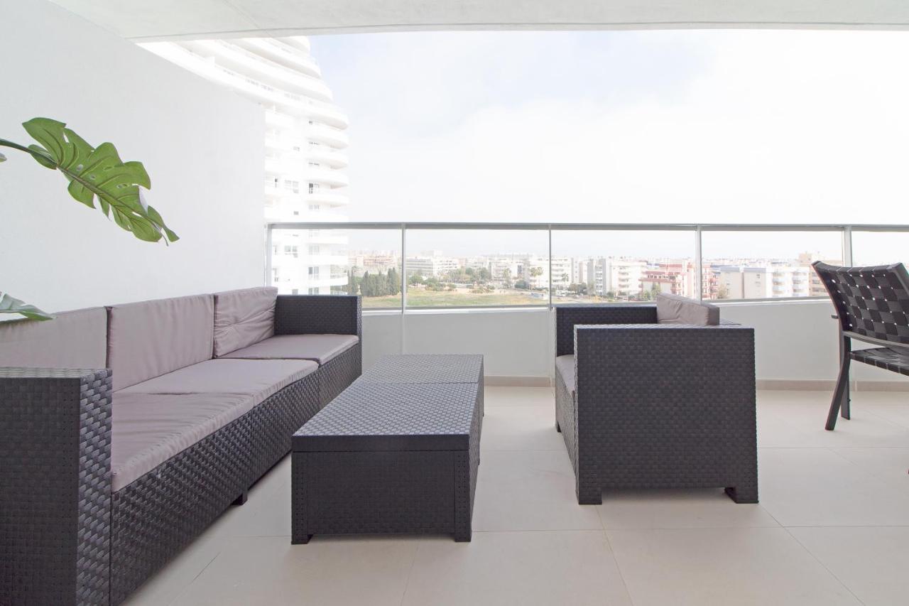 Global Properties, 5 Personas Con Terraza Apartment