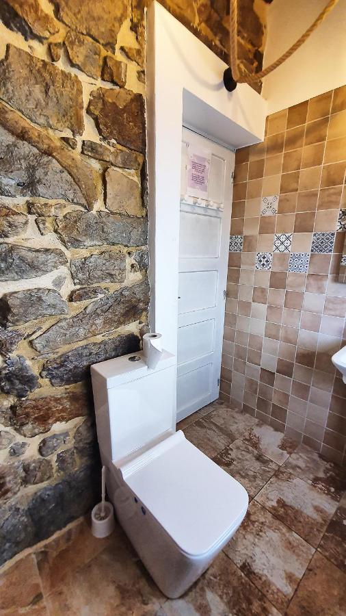 Habitación en casa particular 2. Habitación Doble A 8 Km De Bilbao. Baño Compartido Galdácano