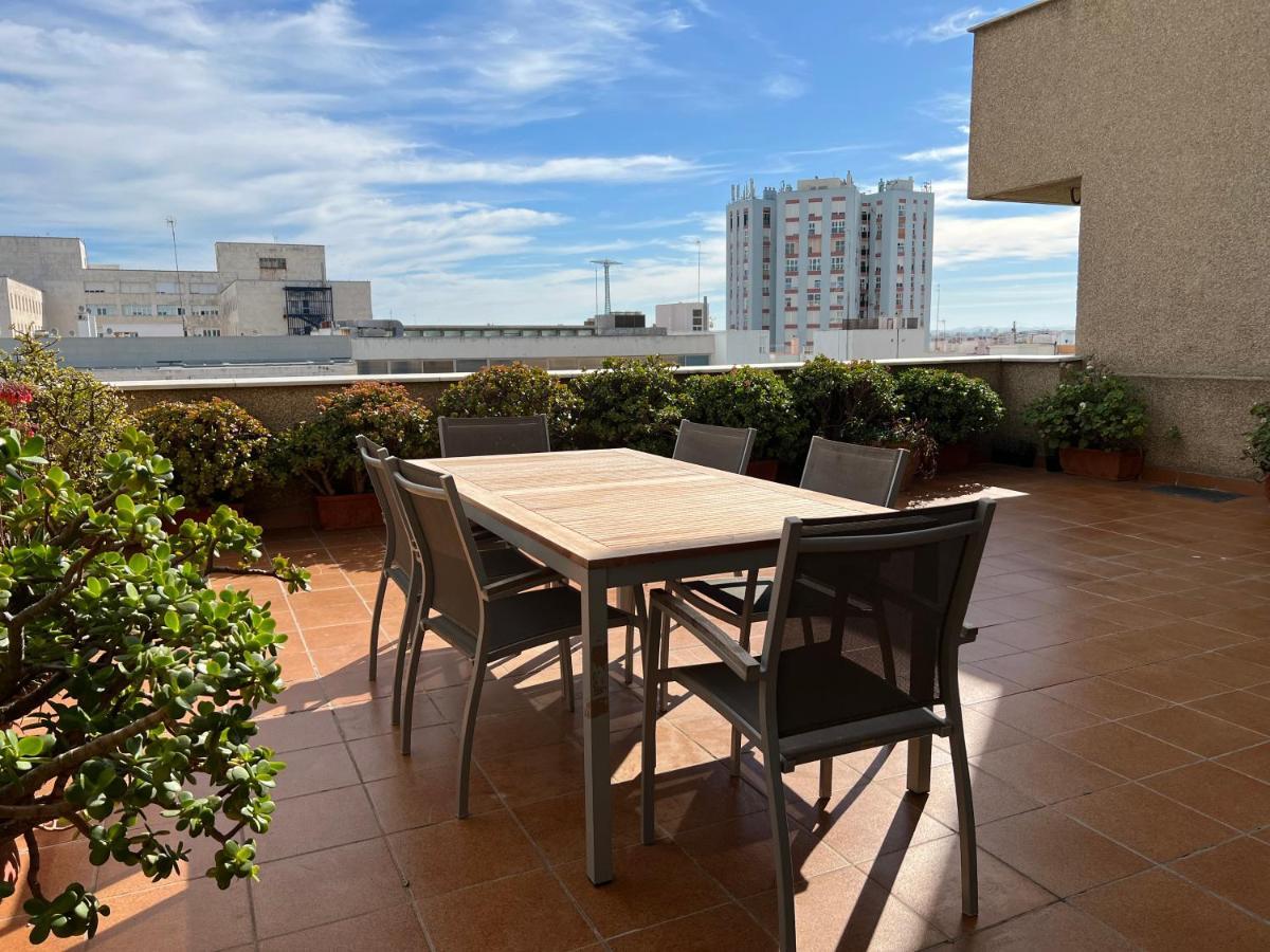 Apartment Atico Primera Linea De Playa. *
