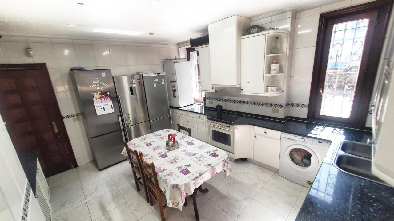 Habitación Triple En Caserío A 8km De Bilbao * Galdácano