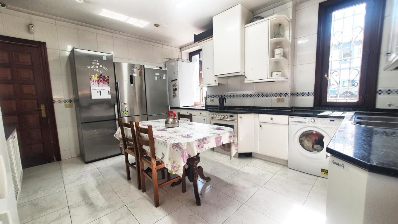 Habitación Triple En Caserío A 8km De Bilbao Galdácano