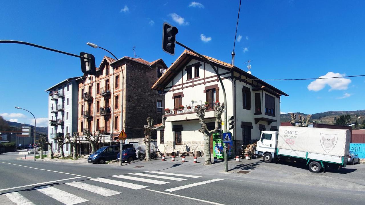 Habitación Triple En Caserío A 8km De Bilbao Galdácano