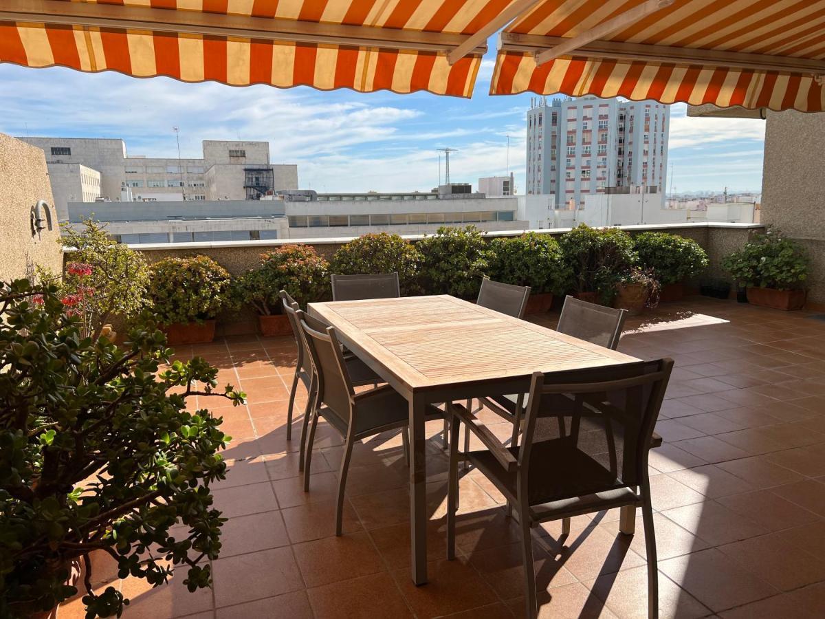 Apartment Atico Primera Linea De Playa. Cadiz