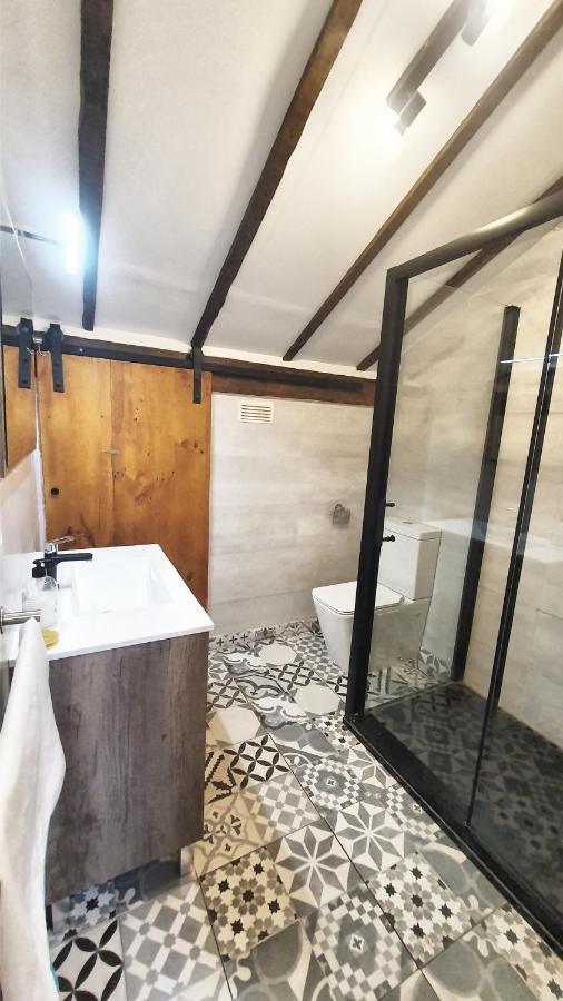 Habitación Triple En Caserío A 8km De Bilbao * Galdácano