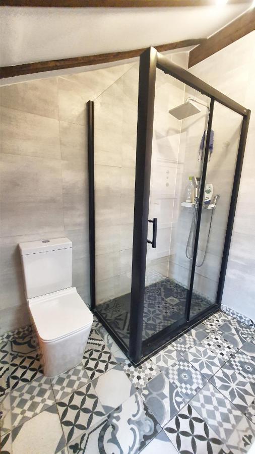Habitación Triple En Caserío A 8km De Bilbao