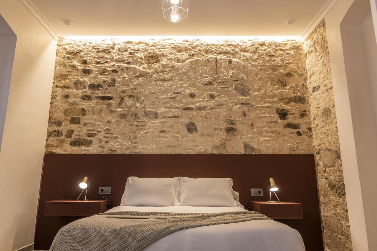 Trajano Premium Estudios By H *