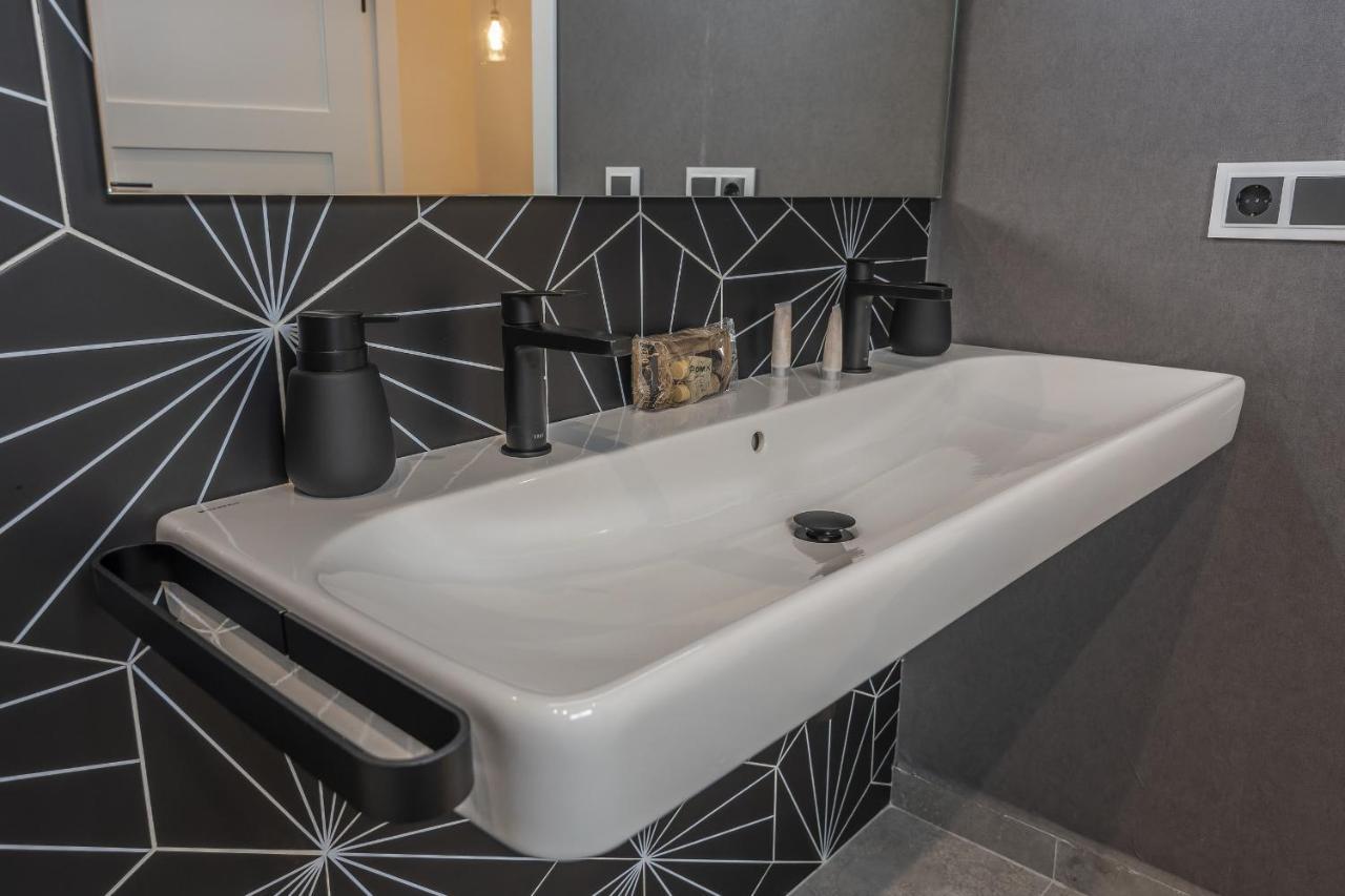 Trajano Premium Estudios By H Ayamonte