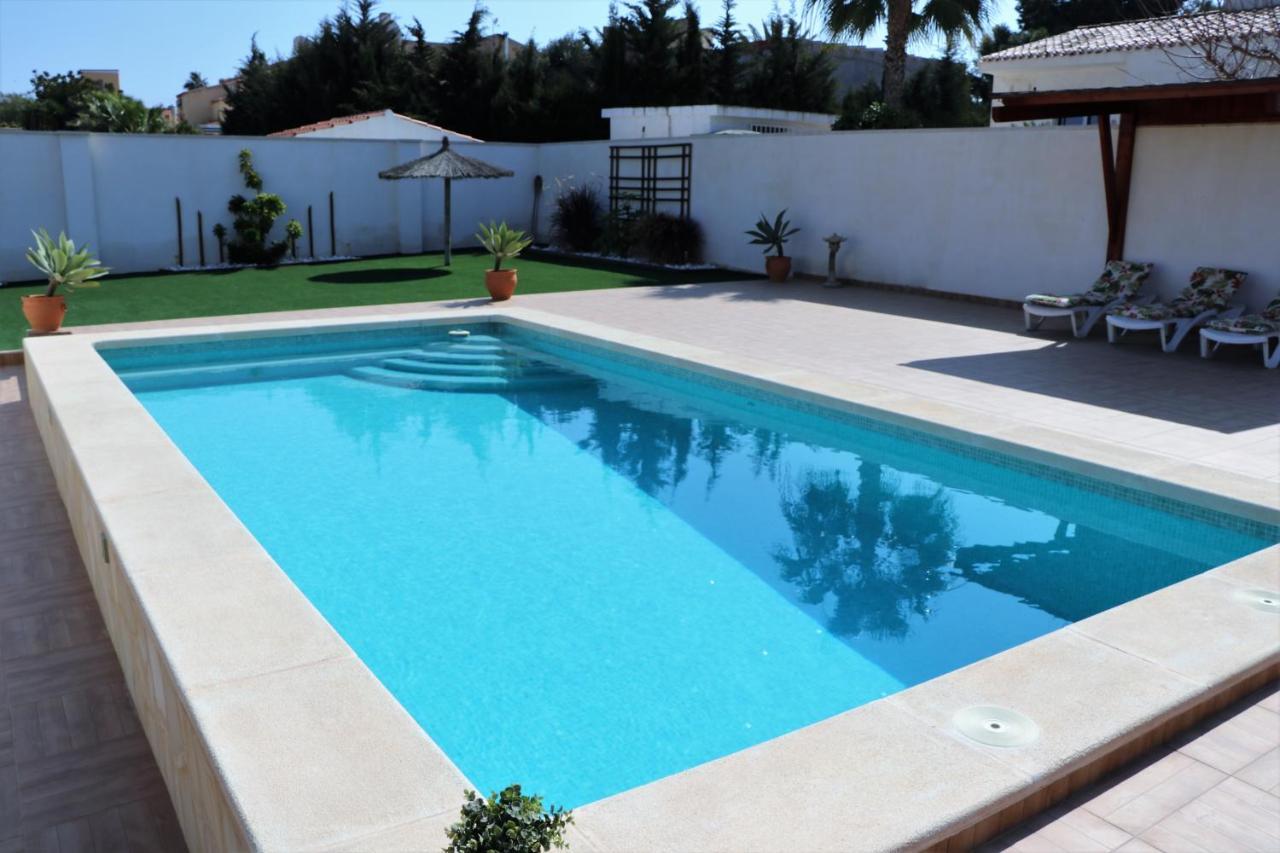 Con Piscina Privada Holiday home *