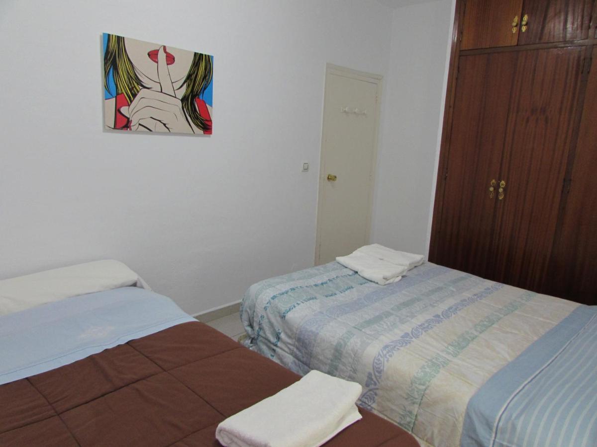 Apartamento And *