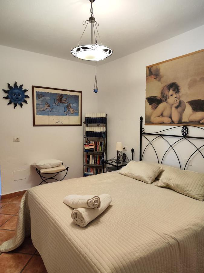 Casa Dante * Tías